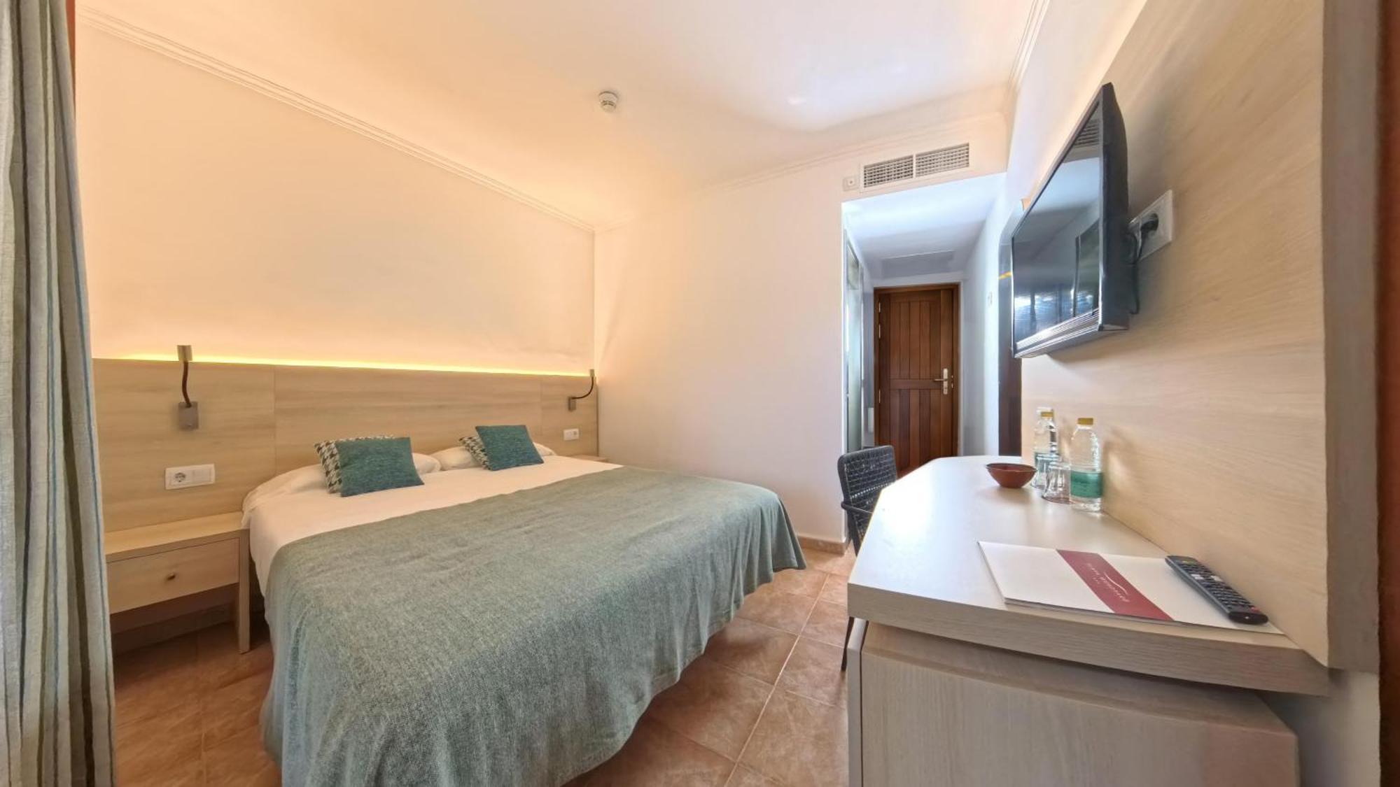 Hotel Playa Mondrago Portopetro Kültér fotó